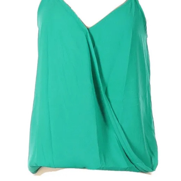 Lily White Women  Sleeveless Blouse XS cross-over v-neck razor back - Picture 4 of 5